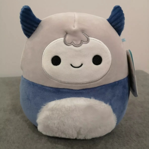 Squishmallows Other - 8" Horace the Fuzzy Blue Yeti NWT HTF Canada Exclusive Kellytoy Squishmallow